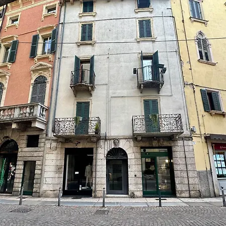 Apartment Domus Largo Pescheria *