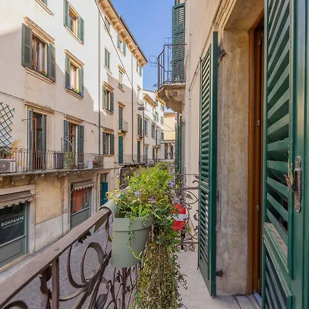 Appartement Domus Largo Pescheria *